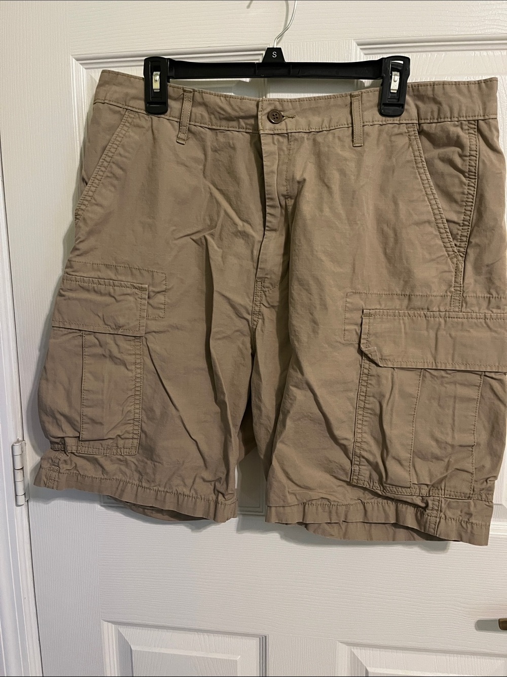 Levi's Men's Cargo Shorts in Tan